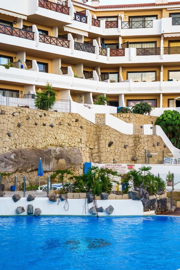 Forest Flat - Big Heated Pool, Terrace, Tv Channels, Golf Courses San Miguel de Abona Exteriör bild
