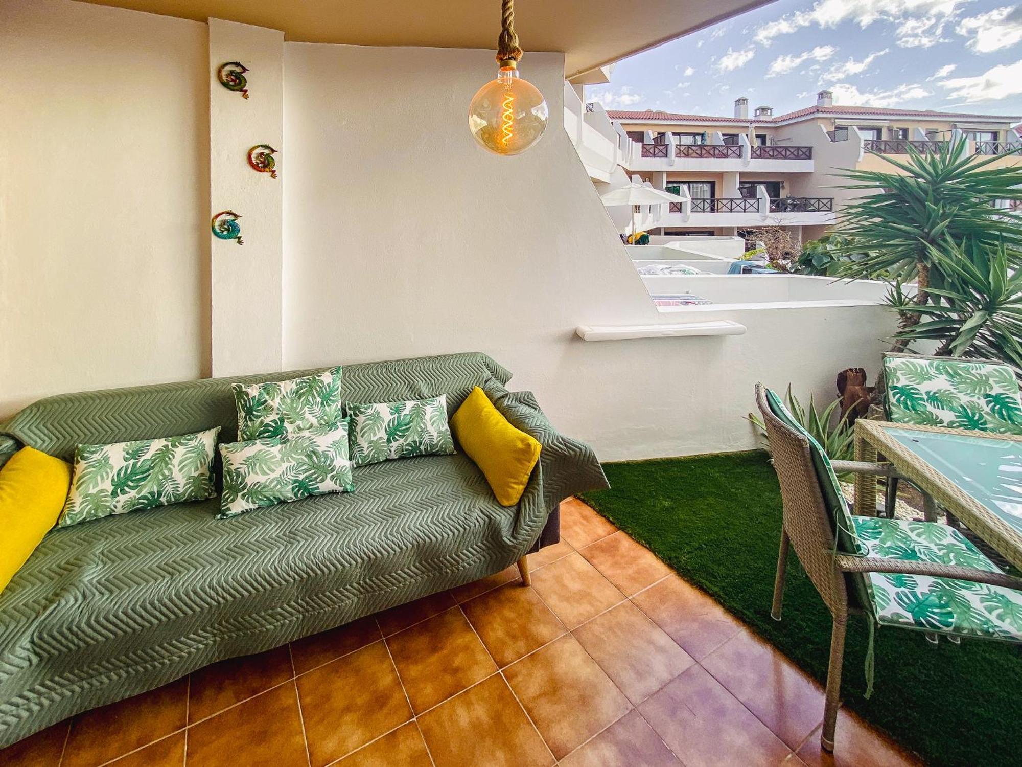 Forest Flat - Big Heated Pool, Terrace, Tv Channels, Golf Courses San Miguel de Abona Exteriör bild